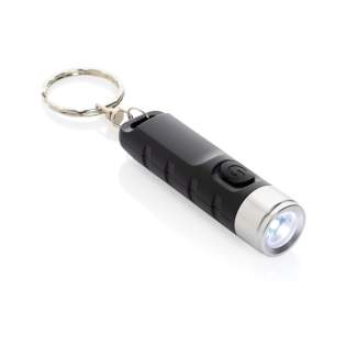 Porte-clés avec une lampe torche rechargeable par USB en ABS recyclé RCS. La lampe 1 LED a une autonomie de 3 heures avec une seule charge. Lorsque la lampe est vide, elle peut facilement être rechargée via une entrée type C. Avec batterie de 155 mAh. La torche a 3 modes d'éclairage:(fort, moyen et clignotant). Distance du faisceau 10m. Contenu total recyclé : 33 % sur la base du poids total de l'article. La certification RCS garantit une chaîne d'approvisionnement entièrement certifiée des matériaux recyclés. Câble de charge Typce C en TPE recyclé inclus. Sans PVC. Emballé dans un emballage FSC mix.<br /><br />Lightsource: LED<br />LightsourceQty: 1<br />PVC free: true