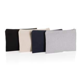 A classic Impact AWARE™ 285gsm recycled canvas pencil case for all your essentials. Keep your work essentials in one compartment. With AWARE™ tracer that validates the genuine use of recycled materials. The recycled canvas is undyed and used in its r...