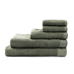 Towel with 68% cotton and 32% Tencel. Tencel is a natural fibre obtained from certified forests. The process is as energy and chemical efficient as is currently possible. This blend produces a cool, soft and durable fabric with a solid feel, and, on ...