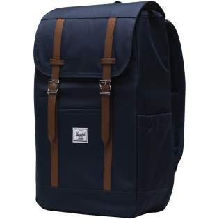 Le sac à dos Herschel Retreat™ est le compagnon par excellence de votre voyage quotidien. Ce sac a dos est doté d'une pléthore de poches et il est fabriqué à partir de matériaux EcoSystem™. Il est conçu pour abriter vos effets personnels et organiser soigneusement vos essentiels du quotidien. Le tissu 600D est ingénieusement fabriqué à partir de bouteilles d'eau post-consommation 100 % recyclées. La housse flottante est luxueusement rembourrée et doublée de polaire pour accueillir votre ordinateur portable 15"/16". Ce sac dispose d'une fermeture à cordon de serrage en U sans effort, d'une fermeture éclair pratique à l'arrière et de deux poches pour bouteille d'eau qui s'étendent gracieusement pour s'adapter à différentes tailles. Le sac à dos Herschel Retreat™ dispose d'une capacité de 23 litres, garantissant que tout ce dont vous avez besoin est à portée de main.