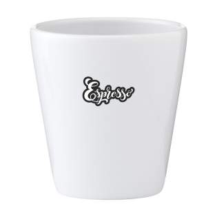 Mug tendance sans anse. Fabriqué en céramique de haute qualité. Convient pour toutes les machines à café. Lavable au lave-vaisselle. Capacité 210 ml. L'impression ne craint pas le lave-vaisselle et est certifiée EN 12875-2.