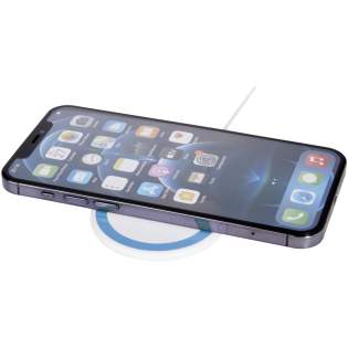 Draadloos magnetisch oplaadstation dat aan de achterkant van de telefoon (iPhone 12/iPhone 12 Pro/iPhone 12 Pro MAX) kan worden bevestigd om het apparaat op te laden. De draadloze oplader van 10 W is compatibel met alle Qi-apparaten (iPhone 8 of hoger en Android-apparaten die draadloos opladen ondersteunen) en kan voor andere telefoons worden gebruikt als een normaal draadloos oplaadstation. Wordt geleverd met een extra metalen ring met dubbele tape om het item compatibel te maken met elke andere smartphone die draadloos kan worden opgeladen. Geleverd in een geschenkverpakking met een handleiding.