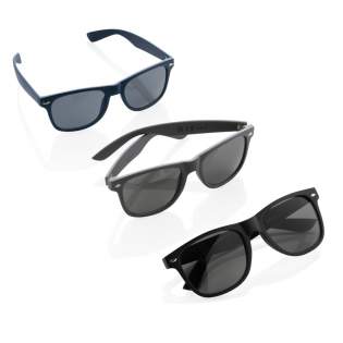 High quality sunglasses made with GRS certified recycled PC frame. Recycled content of frame is 100%. Total recycled content: 65% based on total item weight. GRS certification ensures a completely certified supply chain of the recycled materials. The...