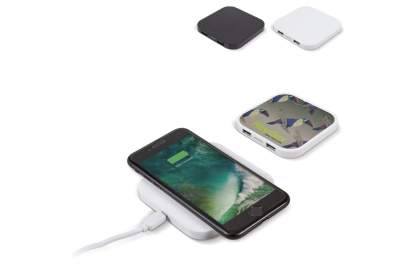 Charge your device without having to plug it in, using this wireless charger. Alternatively you can charge up to two devices via cable, using the two USB hubs. Comes packaged in a gift box.