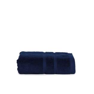 The T1-ULTRA50 Ultra Deluxe Towel Navy Blue of 50 x 100 cm is perfect for any bathroom or gym.<br />Enjoy the extreme softness thanks to a fabric thickness of 675 gr/m2.<br />The fabric absorbs well.<br />With a hanging loop.<br />Choose one of the colors inspired by Latin America.