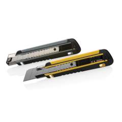 Refillable RCS certified recycled plastic heavy duty snap-off knife made with RCS (Recycled Claim Standard) certified recycled ABS, TPE and stainless steel blade. Total recycled content: 41% based on total item weight. RCS certification ensures a com...