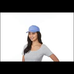 La casquette Ceto 5 panel sandwich - style et praticité harmonieusement combinés. Fabriquée en sergé de coton de 175 g/m², elle offre non seulement une grande durabilité, mais aussi une sensation de douceur et de respirabilité. Dotée d'une visière pr...