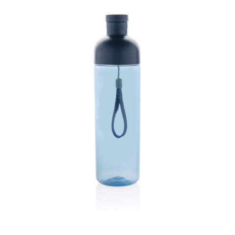 Eliminate the use of plastic bottles with this Recycled Impact leak proof water bottle. With its fresh design and transparent body, the bottle is not only easy to use but also beautiful to look at. The split body design makes it easy to clean and is great if you want to add ice cubes into your bottle. In the body is a strap attached for easy carrying. 2% of proceeds of each sold product of the Impact Collection will be donated to Water.org. Hand wash only. This product is for cold drinks only. Total recycled content: 96% based on total item weight. BPA free. Capacity 600ml. Including FSC®-certified kraft gift packaging.