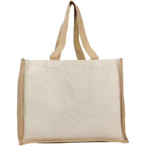 The Varai canvas and jute tote bag with 23 litre capacity is the ideal bag for grocery shopping, weekend outings, or any other daily errands. A combination of 320 g/m² canvas and 330 g/m² jute gives the bag a sturdy feel and a resistance of up to 12 kg weight. Made in India and OEKO-Tex certified.