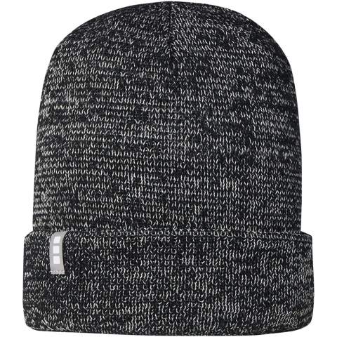 The Rigi beanie has added reflective details which does not only add a modern and dynamic touch to your look, but also ensure that you stay visible and safe in low-light conditions. Made from polyester and acrylic at a 9-gauge density, the beanie offers durability and a soft, cozy feel. 