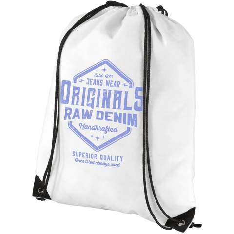 The Evergreen drawstring bag is a great option when looking for a bag that works well as an easy-to-handle gift to promote any brand or marketing campaign. The lightweight bag is budget-friendly and has a drawstring design suitable for easy carrying over the shoulder or as a backpack. The bag is made from 80 g/m² PP plastic, has a large main compartment and leaves enough space on the exterior to display any logo or other messages. 