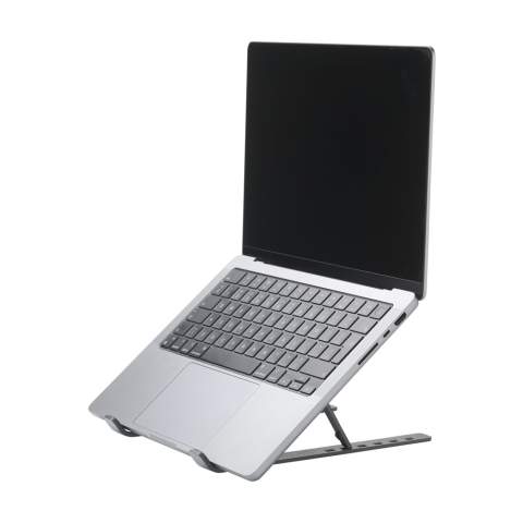 WoW! Verstelbare laptopstandaard van GRS-gecertificeerd gerecycled aluminium. De laptopstandaard is geschikt voor laptops en tablets (tot 15,6 inch). Verstelbaar in 6 verschillende hoogtes. Dit draagt bij aan een juiste en comfortabele werkhouding. De laptopstandaard is van hoge kwaliteit, licht in gewicht, antislip en stabiel. Het strakke, open design garandeert een goede ventilatie. Inklapbaar tot een compact pakket en daardoor gemakkelijk mee te nemen. Een musthave die bij elke werkplek past. Inclusief pouch van Terry textiel. GRS-gecertificeerd. Totaal gerecycled materiaal: 91%. Door het gebruik van gerecycled aluminium worden er minder nieuwe grondstoffen gebruikt tijdens de productie van dit product. Dit betekent minder energieverbruik en minder gebruik van water. Een verantwoorde keuze. Per stuk in kraft doos.