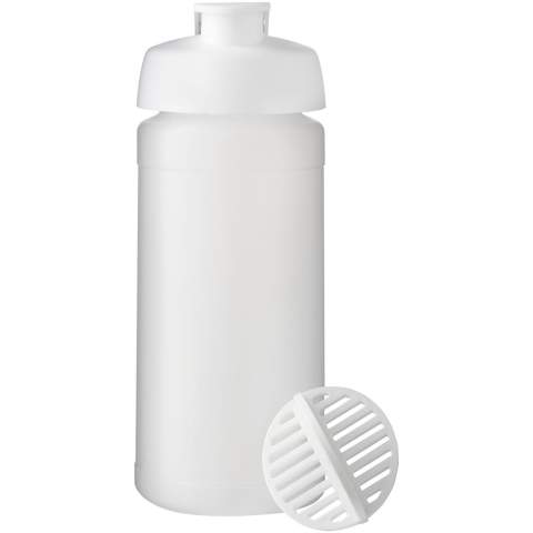 Bouteille de sport à simple paroi avec boule de shaker pour assurer un mélange homogène des boissons protéinées. Dispose d’un couvercle antifuite avec fermeture à clapet. Capacité de 500 ml. Fabriquée au Royaume-Uni. Sans BPA. Conforme à la norme EN12875-1. Lavable au lave-vaisselle.