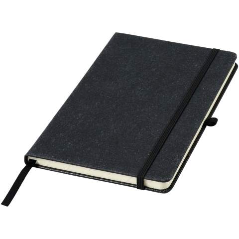 Cahier de référence format A5 avec couverture en chutes de cuir. Comprend une bande élastique, une boucle pour stylo, un marqueur à ruban et 80 feuilles de papier lignées de 80 g/m².