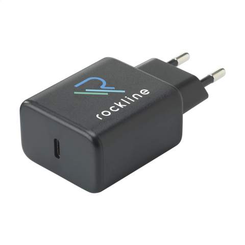 20W USB C oplaadstekker. Met USB-C-poort. Voor het opladen van je telefoon op maximale snelheid.