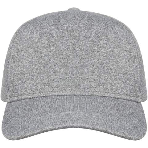 La casquette Manu 5 panel stretch est dotée d'une visière pré-courbée offrant une protection solaire essentielle. Les œillets brodés assurent une ventilation optimale, ce qui vous permet de rester au frais et à l'aise pendant vos activités. Avec un tour de tête de 58 cm, elle garantit un ajustement sur mesure pour une variété de tailles de tête. La fermeture à boucle métallique permet de l'ajuster sans effort, ce qui permet d'obtenir un ajustement parfait. Fabriquée en polyester 300 g/m² et en élasthanne, une combinaison de tissus qui offre une flexibilité optimale. 