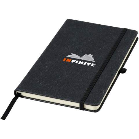 Cahier de référence format A5 avec couverture en chutes de cuir. Comprend une bande élastique, une boucle pour stylo, un marqueur à ruban et 80 feuilles de papier lignées de 80 g/m².