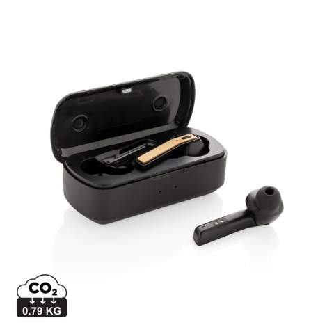 Let the music flow with these true wireless earbuds in charging case. The bamboo earbuds have a 35 mAh battery and can be re-charged in the 500 mAh charging case within 1 hour. With auto pairing function so easy to pair to your mobile device. Playing time on medium volume about 3 hours. With BT 5.0 for optimal connection. Operating distance up to 10 metres. With pick up and mic. Including 3 size silicone ear tips. Bamboo and ABS material.