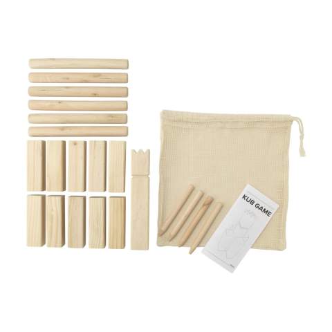 Jeu de lancer en bois Kubb. Le but ultime est d'abattre les Kubbs puis de renverser le roi de l'adversaire. Ce célèbre jeu de plein air suédois est amusant à jouer au camping ou à la plage. Convient aux petits comme aux grands. L'ensemble de 21 pièces est livré dans un sac en coton. Règles du jeu incluses. Chaque article est fourni dans une boite individuelle en papier kraft marron.