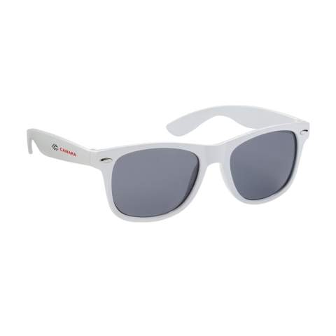 Stylische Sonnenbrille, mit UV 400-Schutz (nach europäischen Standards).