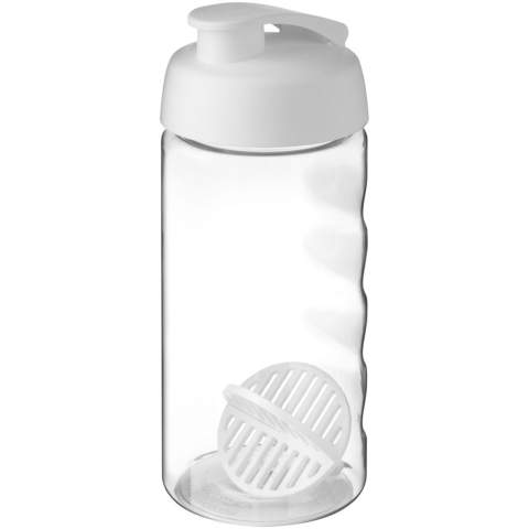 Single-wall sport bottle with shaker ball for the smooth mixing of protein shakes. Features a spill-proof lid with flip closure and finger grip design. Volume capacity is 500 ml. Made in the UK. Packed in a recycled PE plastic bag. BPA-free.