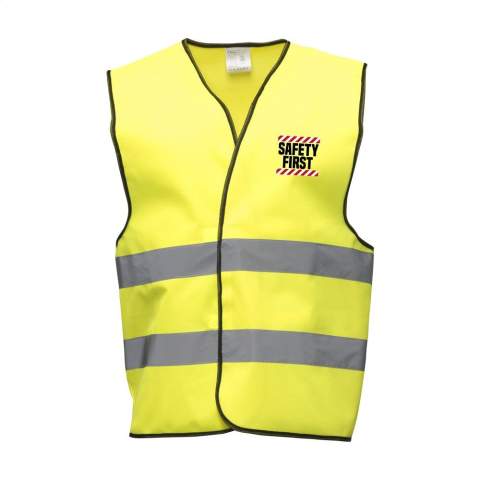 Fluorescerend veiligheidsvest van 100% tricot polyester. Past altijd door verstelbare klittenbandsluiting. (EN-20471 Klasse 2). Per stuk in etui.