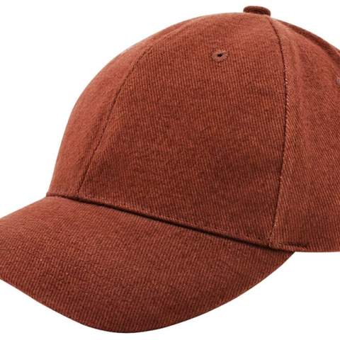 Classic 6-panel cap made from durable heavy brushed cotton. Wear it with the peak forwards or turn the peak backwards, any way you want. The front panels are reinforced and very suitable for embroidery. The cap has an adjustable copper coloured buckle and a pre-curved peak.