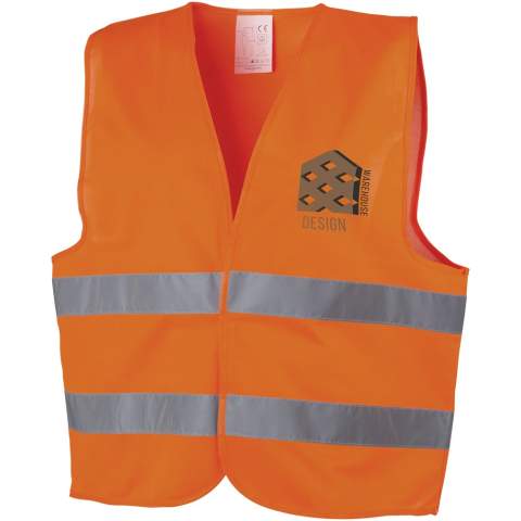 High visibility warning vest Class 2, suitable for persons between 165-180 cm. Large decoration area on the front and on the back of the vest. Visibility clothing for professional use. Fluorescent background and reflective tape. Specification EN ISO 20471:2013+A1:2016. These garments bear CE marking to demonstrate compliance with EU Regulation 2016/425/EU Personal Protective Equipment Category II.