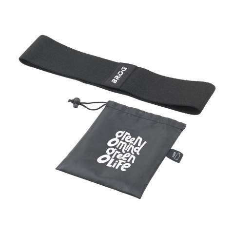 Weerstandsband (37 cm) van comfortabel en duurzaam textiel (polyamine, elastaan en polyester). Voor het versterken van diverse spiergroepen. Weerstand ca. 45 kg/99 lbs. Per stuk in een RPET-polyester pouch.