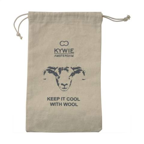 This wine cooler from the KYWIE® brand is handmade from 100% natural Texel sheepskin. This cooler keeps your bottle of wine or champagne at a consistently cool temperature. Better than any other material except ice. The fine wool interior is a natural bio-insulation and retains (cold) air in the cooler. A pre-chilled bottle of wine will stay cold for up to 4 hours. This special wine cooler is light and easy to store, protects the bottle and makes pouring easy. In addition, this material is dirt-repellent. Suitable for 0.7-litre wine bottles and 1-litre water bottles. Handy for at home and on the road, in summer and winter.   As the coolers are handmade from genuine, natural sheepskin, there will be slight variations in colour, texture and markings. This adds to the beauty and individual character of each cooler. A smart, sustainable and original gift. Dutch design. Made in Holland. Per piece in a cotton bag.