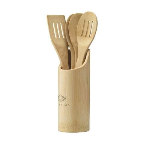 WoW! A 4-piece set of kitchen utensils in holder. The utensils are made of durable bamboo. The holder is made by hand from a bamboo stem and that makes each one unique. Bamboo has natural antibacterial properties and is very hygienic. In addition, wooden kitchen utensils do not damage your pots and pans. Bamboo is kind to the environment. It grows fast and with minimal resources. After 5 years the plant is mature and can be harvested. After the bamboo plant is harvested, between 4 and 7 new plants grow from the roots. So there is no need for replanting! Also, no herbicides or pesticides need to be used.