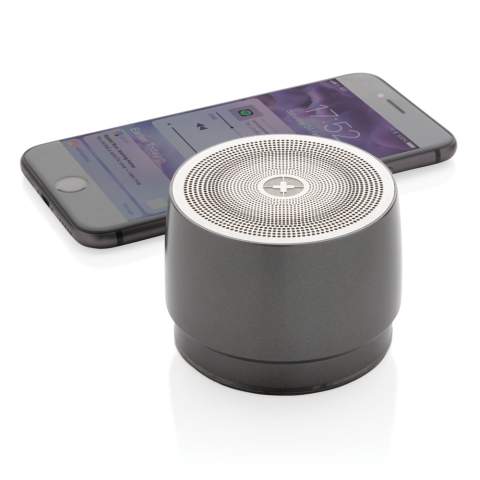 Haut-parleur 5W compact en acier inoxydable. La partie inférieure de l'enceinte possède un haut-parleur ‘’subwoofer’’ pour améliorer la performance des basses. Batterie de 650 mAh pour avoir jusqu'à 5 heures d'écoute de votre musique préférée. BT 5.0 pour connexion facile (jusqu’à 10m) et une qualité d’écoute parfaite. Câble micro USB en TPE inclus.<br /><br />HasBluetooth: True<br />NumberOfSpeakers: 1<br />SpeakerOutputW: 5.00