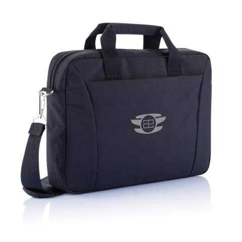 300D polyester laptop tas, iedeaal voor de licht beladen reizigers. Er is ruimte voor een 15,4” laptop, en er zijn vakken om papieren en dergelijk in op te bergen. Bevat een trolley lus. PVC vrij.<br /><br />FitsLaptopTabletSizeInches: 15.4<br />PVC free: true