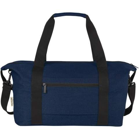 Composed with GRS recycled canvas and GRS RPET lining, the 25 litre Joey sports duffel bag features a spacious zippered main compartment with an inner zippered pocket for safekeeping. It also has 1 open front pocket and another strap zippered pocket on the back for trolley, and it can be carried either by reinforced webbing handles or the detachable and adjustable shoulder strap for comfort. The decorative metal plate can make a logo shine through its subtle and matt finish.