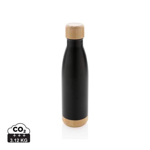 Wenn Sie sich auf Ihr Lieblingsgetränk freuen, können Sie sich auf diese Vakuum-Stainless-Steel-Flasche verlassen. Egal, ob Sie an Ihrem Schreibtisch sitzen oder spazieren gehen, Sie können Ihre Flasche überall hin mitnehmen. Der Deckel und der Boden sind stilvoll mit Bambus veredelt. Fassungsvermögen: 520ml. Nur Handwäsche.<br /><br />HoursHot: 5<br />HoursCold: 15