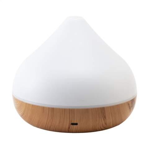 Creëer een rustgevende sfeer in huis of op kantoor met de Grundig Aroma Diffuser LED. Deze ABS diffuser verspreidt geuren en bevochtigt de lucht voor een frisse en ontspannen omgeving. Geschikt voor etherische oliën (niet meegeleverd). Met 7 kleuren LED-verlichting, timer en een waterreservoir met een inhoud van 350 ml. Input 5V/1A Type-C. Inclusief USB-A/USB-C kabel (150 cm) en gebruiksaanwijzing. Per stuk in FSC® gecertificeerde kraftdoos.