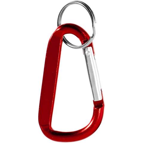 Handy carabiner keychain with a striking metallic finish, that can be attached to a backpack. It is made of lightweight and strong 86% RCS certified recycled aluminium. The Recycled Claim Standard (RCS) verifies the recycled content of a product throughout the entire supply chain. The carabiner is not suitable for climbing.