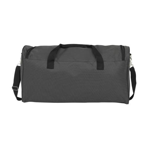 Sac de sport/voyage de qualité avec 5 poches et bandoulière réglable. Conception dans un duo de polyester 600D déperlant dans une structure carrée et finition par une jolie doublure. Capacité env. 30,5 litres.