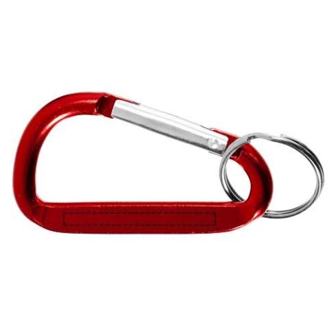 Handy carabiner keychain with a striking metallic finish, that can be attached to a backpack. It is made of lightweight and strong 86% RCS certified recycled aluminium. The Recycled Claim Standard (RCS) verifies the recycled content of a product throughout the entire supply chain. The carabiner is not suitable for climbing.