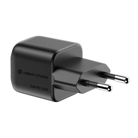 Voici le meilleur chargeur USB que vous puissiez trouver. Monterey est un chargeur PD GaN de 20 W avec une prise UE, doté d'un port de type C ultrarapide et d'un port USB A supplémentaire pour une polyvalence optimale. GAN est une nouvelle technologie de charge qui permet une taille beaucoup plus petite pour les adaptateurs puissants, moins de chaleur, donc plus sûr et une efficacité énergétique plus élevée, donc moins d'énergie perdue dans le processus de charge.  Monterey est fabriqué en PC recyclé ignifugé certifié RCS (Recycled Claim Standard). Contenu recyclé total : 38 % sur la base du poids total de l'article. Les articles Urban Vitamin sont fabriqués sans PVC et emballés dans des emballages à teneur réduite en plastique.<br /><br />PVC free: true