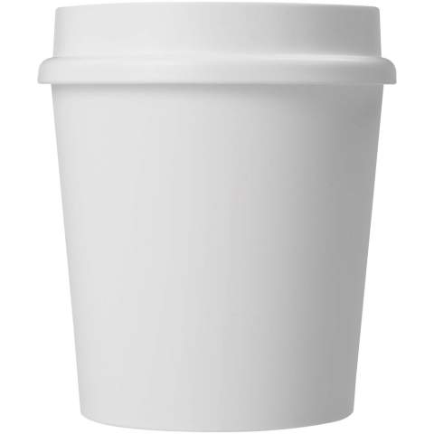 Gobelet Americano® Switch à simple paroi d'une capacité de 200 ml. Le couvercle innovant à 360° vous permet de boire de n'importe quel côté du gobelet et améliore votre dégustation en renforçant l'arôme de la boisson que vous avez choisie. Le couvercle et le gobelet ne contiennent ni silicone, ni BPA, sont lavables au lave-vaisselle et passent au four à micro-ondes. Dans la famille Americano® Switch, vous pouvez personnaliser votre gobelet en y ajoutant un couvercle et une poignée. Fabriqué au Royaume-Uni et emballé dans un sac en plastique PE recyclé.