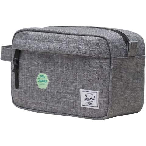 The Herschel Chapter travel kit – the perfect companion for longer trips. Use it to effortlessly store your toothbrush and toiletries, or expand its horizons and keep your small essentials like socks, chargers, guidebooks, and maps perfectly organised in your luggage. The 600D fabric is expertly fashioned from 100% recycled post-consumer water bottles. The waterproof zippered closure ensures your essentials remain protected, while the convenient side handle offers ease of carrying. The Herschel Chapter is designed with extra organising options, featuring a zippered front pocket and an internal mesh storage sleeve, providing you with unparalleled storage options. Adventure awaits, and the Herschel Chapter is ready to join you on your next journey.