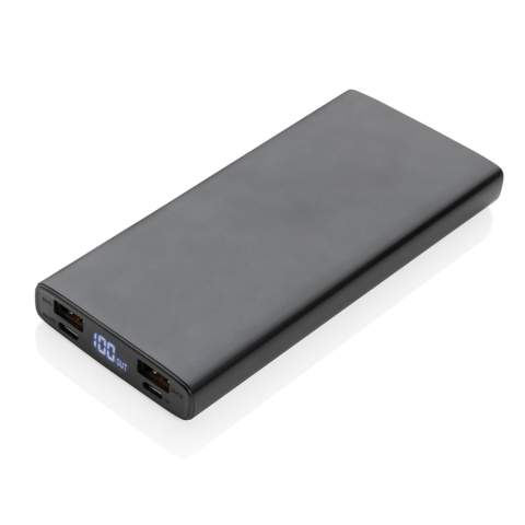 Laad al uw mobiele apparaten op met de hoogst mogelijke laadsnelheid. Deze aluminium 18W PD powerbank wordt geleverd met een supersnelle type C output en een QC 3.0 USB A output. Het item heeft een lithium-polymeerbatterij van 10.000 mAh om uw apparaat tot 5 keer op te laden. Met batterij-indicatielampjes om het resterende energieniveau te tonen. Micro USB-ingang 5V / 2A; Type-C-ingang 5V / 3A, 9V / 2A, 12V / 1.5A; USB-uitgang 5V / 2.1A; QC 3.0-uitgang 5V / 3A, 9V / 2A, 12V / 1.5A; Type-C-uitgang 5 V / 3 A, 9 V / 2 A, 12 V / 1,5 A 18 W max (PD 3.0); USB-A-uitgang: 5 V / 3 A, 9 V / 2 A, 12 V / 1,5 A 18 W max (PD 3.0) Inclusief PVC-vrij TPE materiaal micro oplaadkabel.<br /><br />PowerbankCapacity: 10000