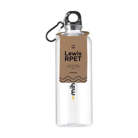 WoW! Wiederverwendbare, recycelte Wasserflasche. Die Flasche besteht zu 100% aus RPET. Mit Kunststoff-Schraubverschluss und einem Aluminium-Karabiner, mit dem Sie die Flasche einfach an Ihrer Tasche oder Ihrem Rucksack befestigen können. Der Karabiner ist nicht als Kletterwerkzeug geeignet. Sie können diese ideale, leichte Flasche überall hin mitnehmen. Auslaufsicher. Nur für kaltes Wasser geeignet. Nicht spülmaschinengeeignet. GRS-zertifiziert. Gesamtes recyceltes Material: 83%. Fassungsvermögen 630 ml.