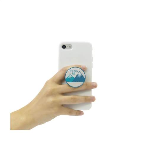 De PopSockets® is een handig multifunctioneel telefoonaccessoire. Met kunststof PopGrip en PopTop. Bevestig dit item met de 3M plakstrip aan de achterzijde van je telefoon en maak gebruik van de handige functies: comfortabele grip voor extra houvast, functionele standaard en selfie-houder. Te positioneren in 2 verschillende pop-up standen en flexibel zodat je de smartphone in elke gewenste positie kunt zetten. Geschikt voor alle gangbare modellen smartphones, iPhones en andere devices. Lees voor optimaal gebruik en behoud van de PopSocket® de bijgeleverde instructies.   Extra info inzake levertijd: 120 - 2.500 stuks: 1 week, 2.500 - 5.000 stuks: 2 weken. Vanaf 5.000 stuks prijs en levertijd op aanvraag. PopSockets® worden alleen mét opdruk geleverd.