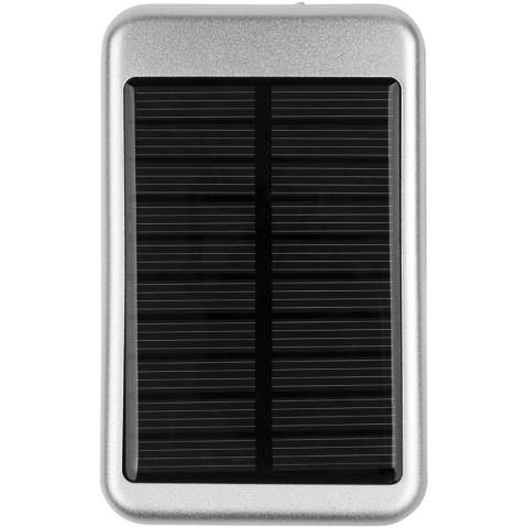 Die Bask Solar-Powerbank ist ideal für Campingreisen oder einen Tag am Strand. Sie beinhaltet einen 4000mAh Lithium-Polymer-Akku einer Ausgangsleistung von 5 V/2 A. Die Powerbank kann durch die Sonne oder über das mitgelieferte USB-zu-Micro-USB-Anschlusskabel aufgeladen werden, das auch zum Aufladen von Geräten mit einem Micro-USB-Eingang verwendet werden kann.