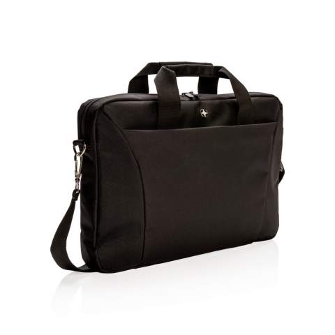 Transportieren Sie Ihren 15,4” Laptop zur Arbeit und wieder nach Hause in dieser 600D mit 1680D Polyster Laptoptasche von Swiss Peak. Inkl. gepolstertem Laptopfach, extra Fach für Ihr iPad oder Tablet und umfassendem Organizer Frontfach mit Reißverschluss, Stiftehalter und Fächer für kleinere Gegenstände. Mit Lasche an der Rückseite zum Befestigen am Griff eines Trolleys. Vielseitige Tragemöglichkeiten durch den verstell- und abnehmbaren Schulterriemen. PVC-frei.<br /><br />FitsLaptopTabletSizeInches: 15.4<br />PVC free: true