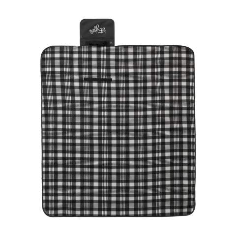 WoW! Picnic blanket with a beautiful chequered pattern. The top layer is very soft and made from 100% RPET (130 g/m²). The underside is made from water-repellent PEVA and protects against moisture and dirt.  Supplied with a zipper pocket, carrying strap and Velcro close. Easy to fold up and carry. GRS-certified. Total recycled material: 55%. Dimensions when unfolded 121 x 135 cm.