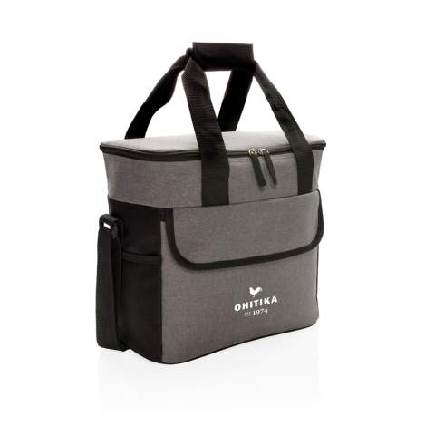 600D two-tone polyester large cooler bag can store up to 20 cans. With 2 mesh side pockets and 1 front pocket.