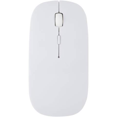 Souris optique à 4 boutons, élégante et lumineuse, en plastique recyclé, avec un récepteur USB pour une connexion RF sans fil et une fonction DPI spéciale (800/1 200/1 600 DPI). Le bouton DPI permet de changer rapidement la sensibilité de la souris, ce qui est très pratique pendant les jeux. Nécessite 2 piles AAA (non incluses). Compatible avec les systèmes d'exploitation Windows et Mac. Livrée dans une boîte en papier Kraft.